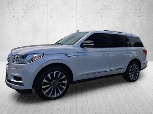 Used 2021 Lincoln Navigator Reserve w/ Luxury Package RWD image 1