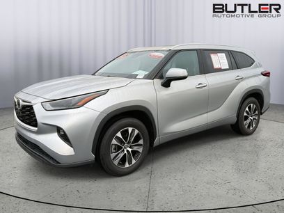 Certified 2025 Toyota Highlander XLE