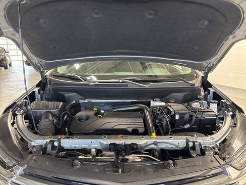 Used 2024 Chevrolet Equinox LT image 39