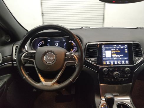 Used 2022 Jeep Grand Cherokee Limited image 22