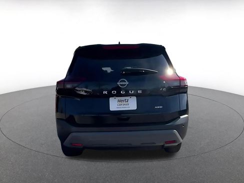 Used 2023 Nissan Rogue S image 12