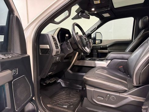 Used 2018 Ford F350 Platinum w/ Platinum Ultimate Package AWD/4WD image 11