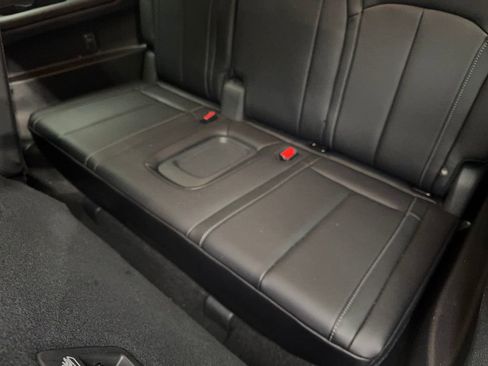 Used 2023 INFINITI QX60 Luxe w/ Performance Audio Package image 39