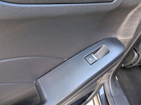 Used 2025 Ford Escape ST-Line FWD image 25