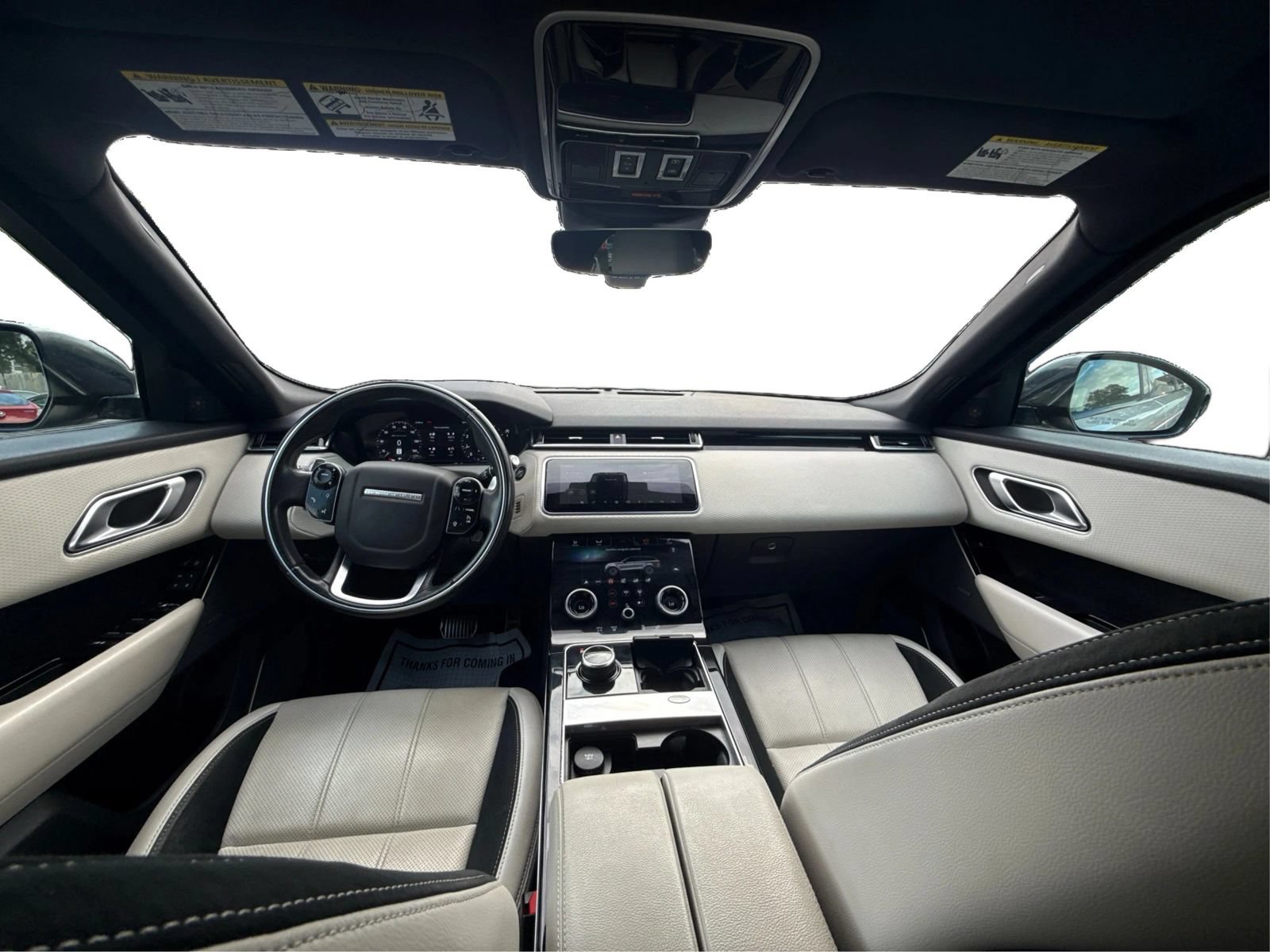 Used 2019 Land Rover Range Rover Velar R-Dynamic SE AWD/4WD image 21