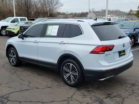 Used 2018 Volkswagen Tiguan SEL image 3