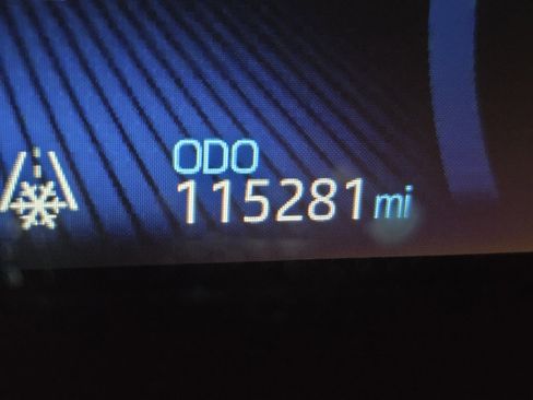 Used 2021 Toyota Corolla LE image 38