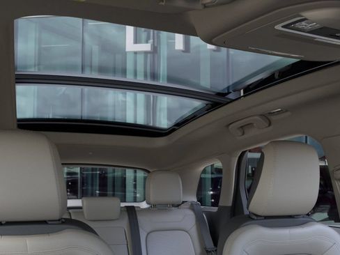 New 2025 Lincoln Corsair Grand Touring w/ Equipment Group 301A AWD/4WD image 22