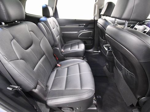 Certified 2023 Kia Telluride SX image 18