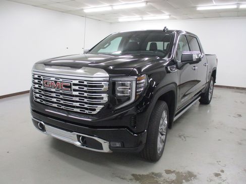 New 2026 GMC Sierra 1500 Denali w/ Denali Reserve Package image 1