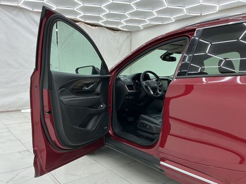 Used 2018 GMC Terrain Denali w/ Advanced Safety Package FWD image 16
