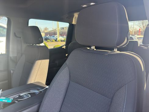 Used 2021 Chevrolet Silverado 1500 LT image 10