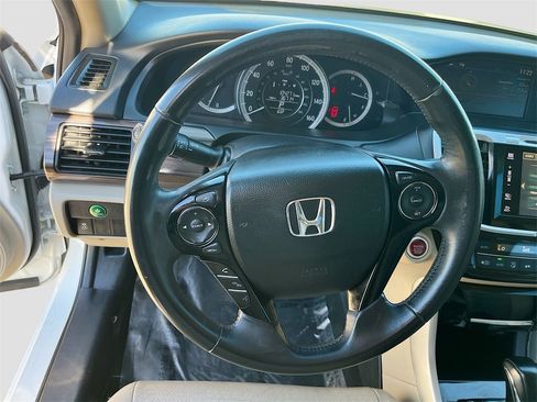 Used 2016 Honda Accord EX-L image 11