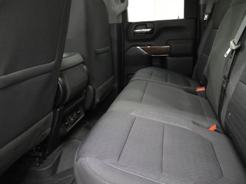 Used 2022 GMC Sierra 2500 SLE w/ SLE Value Package; AWD/4WD image 9