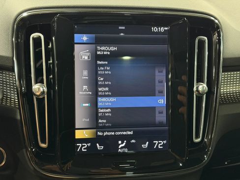 Used 2019 Volvo XC40 T5 R-Design AWD/4WD image 25