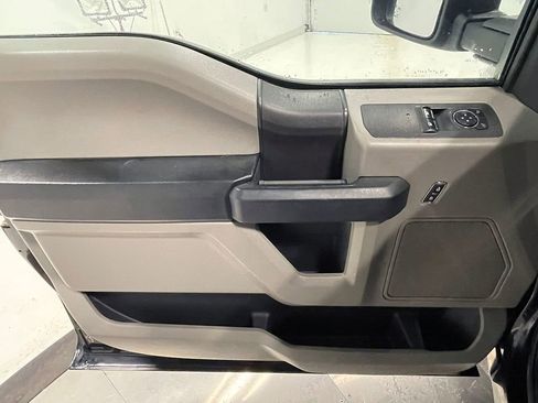 Used 2018 Ford F150 XL w/ Equipment Group 101A Mid image 17