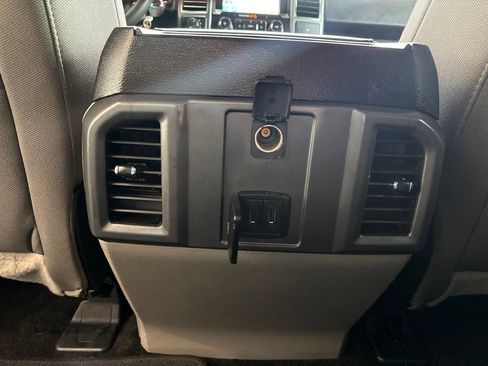 Used 2018 Ford F150 XLT AWD/4WD image 14