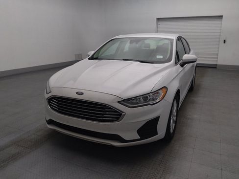 Used 2020 Ford Fusion SE FWD image 15