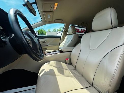 Used 2009 Toyota Venza w/ Comfort Pkg FWD image 14