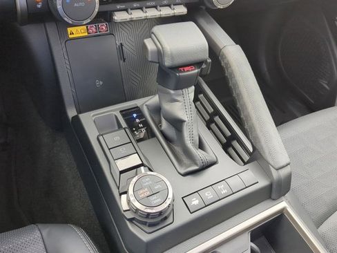 Used 2025 Toyota 4Runner TRD Off-Road Premium image 15