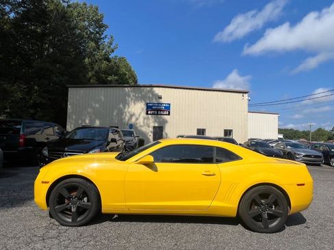 Used 2011 Chevrolet Camaro LT w/ RS Package image 2