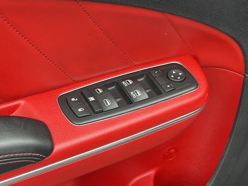 Used 2016 Dodge Charger R/T image 22
