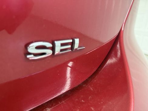 Used 2012 Ford Focus SEL image 8