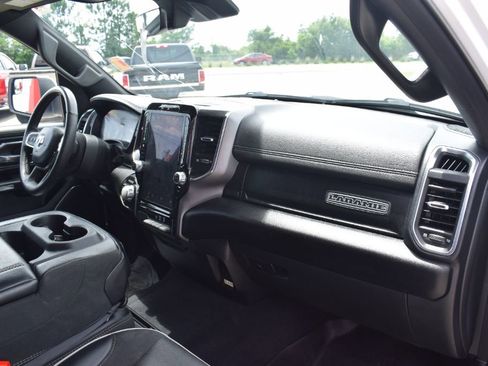 Used 2025 RAM 1500 Laramie AWD/4WD image 14