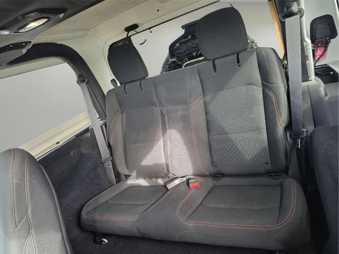 Used 2018 Jeep Wrangler Rubicon w/ Steel Bumper Group image 23