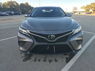 Used 2020 Toyota Camry SE video 2