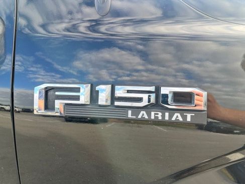 Used 2019 Ford F150 Lariat w/ Equipment Group 502A Luxury AWD/4WD image 11