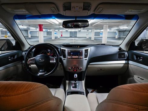 Used 2013 Subaru Outback 2.5i Premium image 3