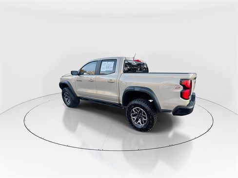 Used 2024 Chevrolet Colorado ZR2 image 6