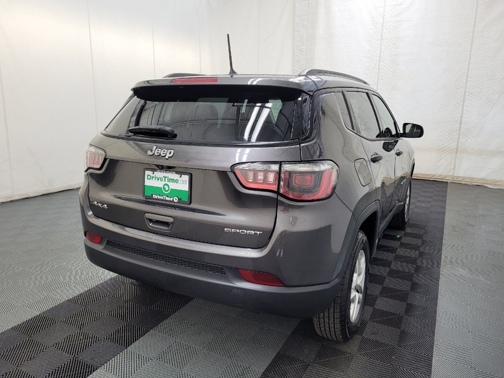 Used 2018 Jeep Compass Sport w/ Cold Weather Group AWD/4WD image 9