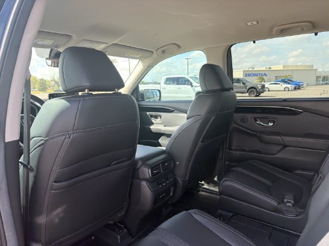 Used 2025 Honda Pilot EX-L image 13