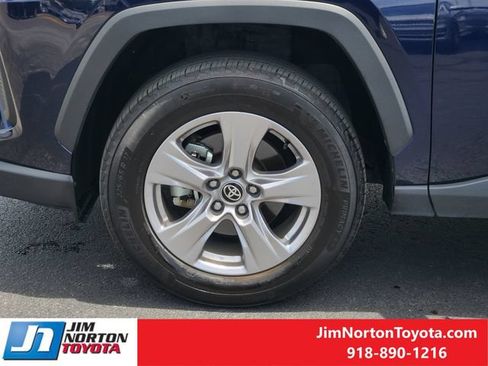 Used 2025 Toyota RAV4 XLE FWD image 13