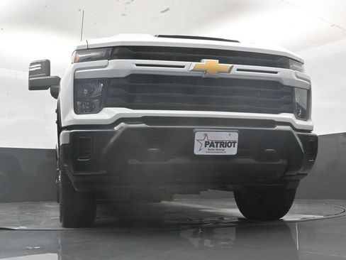 Used 2024 Chevrolet Silverado 2500 Custom w/ Custom Value Package AWD/4WD image 51