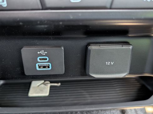 New 2026 Ford F250 XL w/ XL Chrome Package image 18