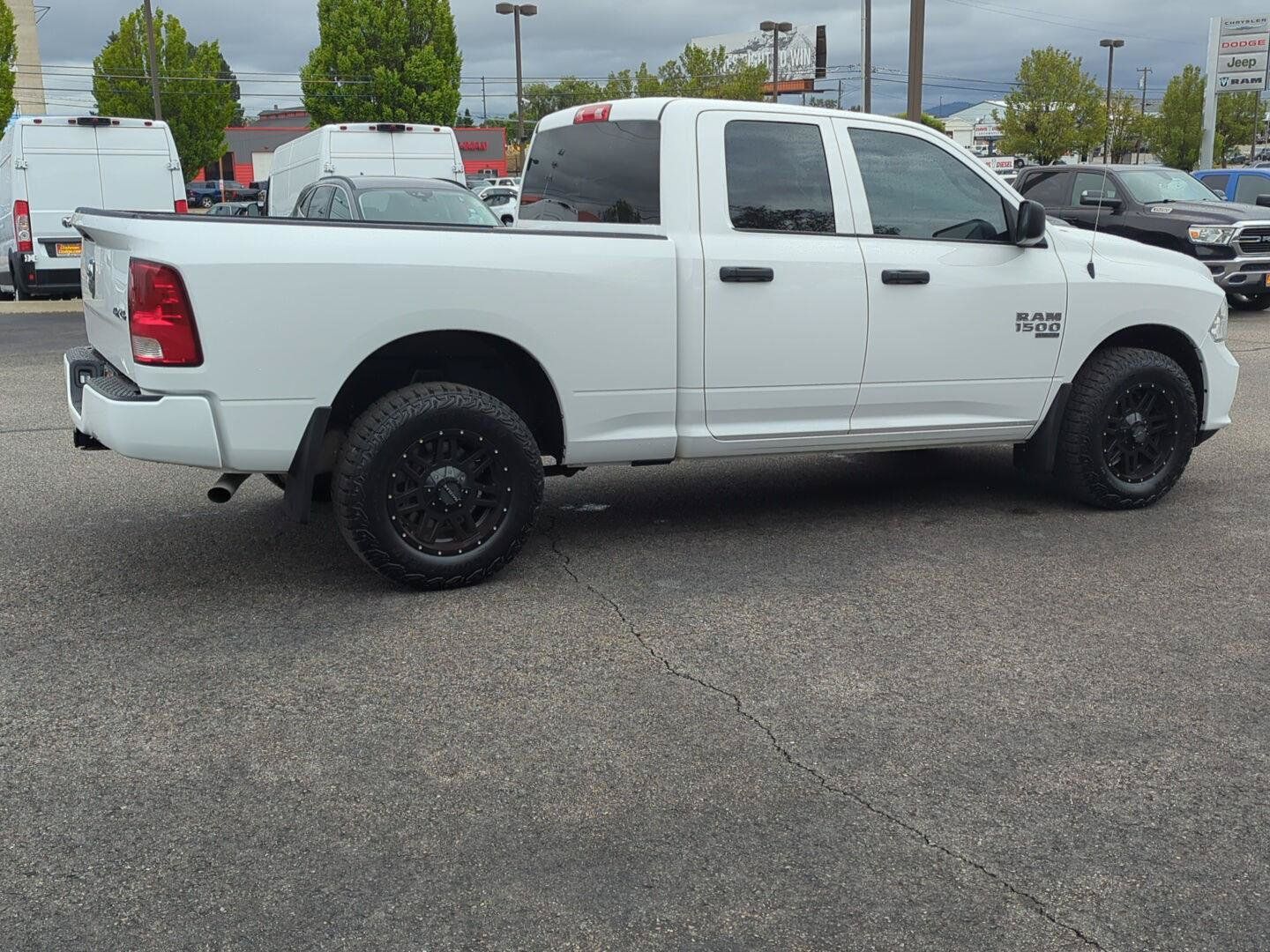 Used 2022 RAM 1500 Express w/ Wheel & Sound Group AWD/4WD image 6
