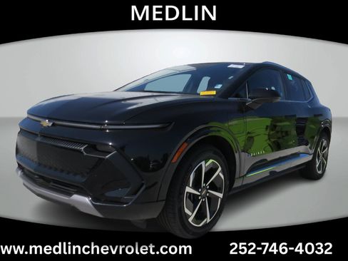 Used 2025 Chevrolet Equinox EV LT FWD image 4