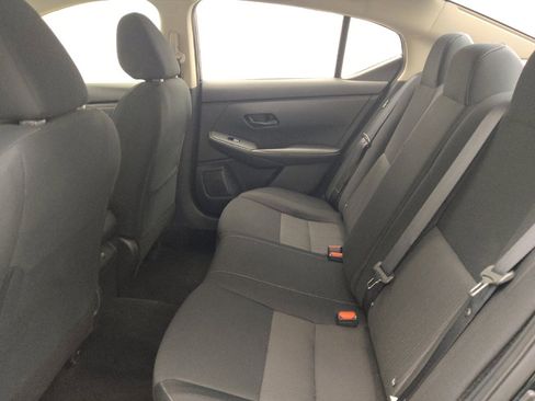 Used 2024 Nissan Sentra SV FWD image 18