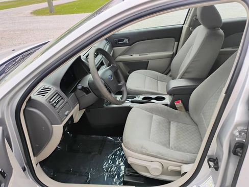Used 2012 Ford Fusion S FWD image 7