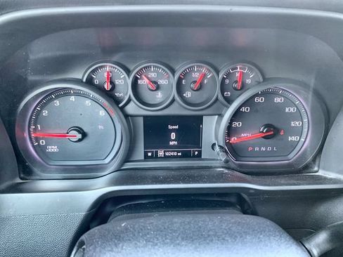 Used 2020 Chevrolet Silverado 1500 Custom w/ Custom Value Package AWD/4WD image 11