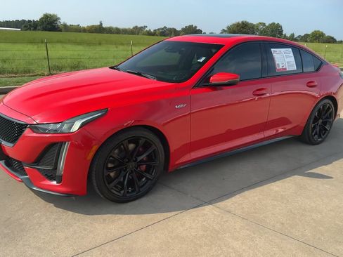 Used 2021 Cadillac CT5 V w/ Premium Package image 5