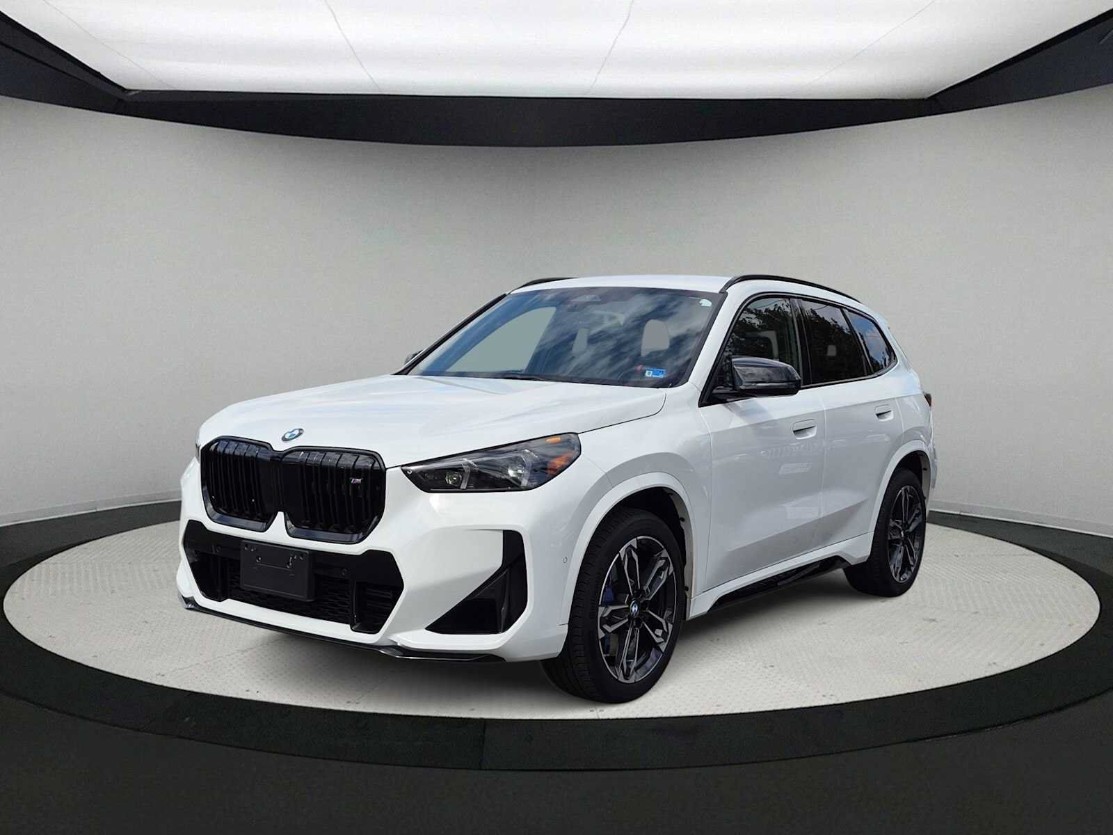 Used 2025 BMW X1 M35i w/ Shadowloine Package AWD/4WD image 4