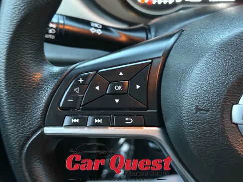 Used 2021 Nissan Versa SV image 21