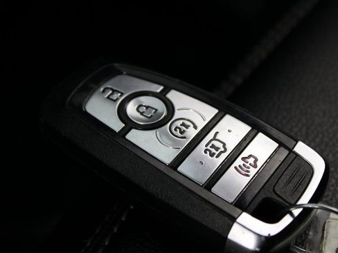 Used 2024 Ford Explorer Limited image 29