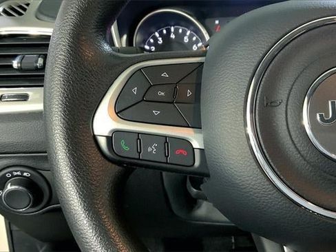 Used 2019 Jeep Compass Sport FWD image 16