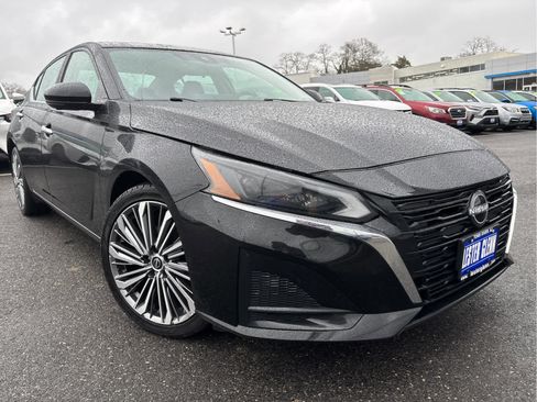 Used 2024 Nissan Altima 2.5 SL AWD/4WD image 2