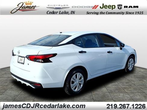 Used 2025 Nissan Versa S image 4